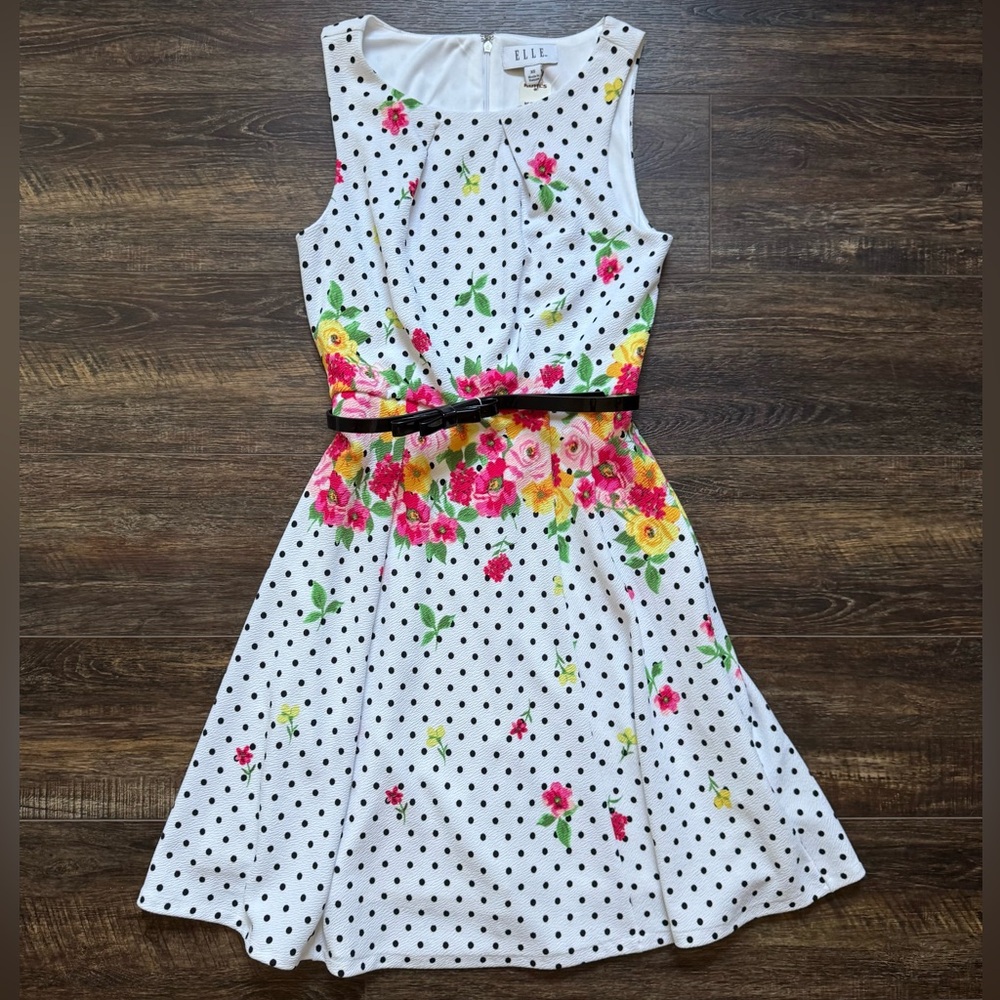 NWT ELLE Floral Dress - Picture 1 of 8